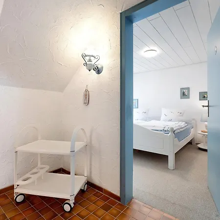 Ferienhaeuser Ella Walter Apartamento *