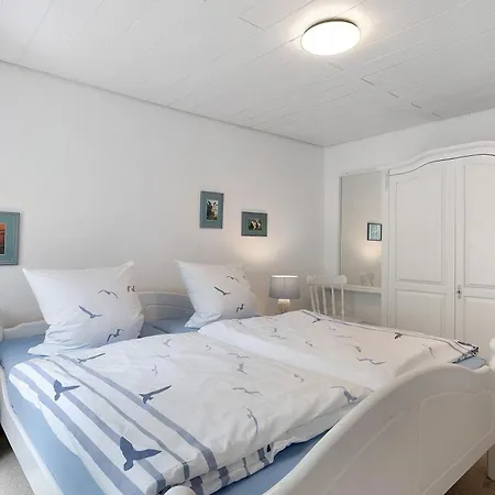 Ferienhaeuser Ella Walter Apartamento *